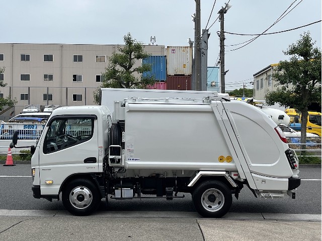 三菱 ｷｬﾝﾀｰ 3